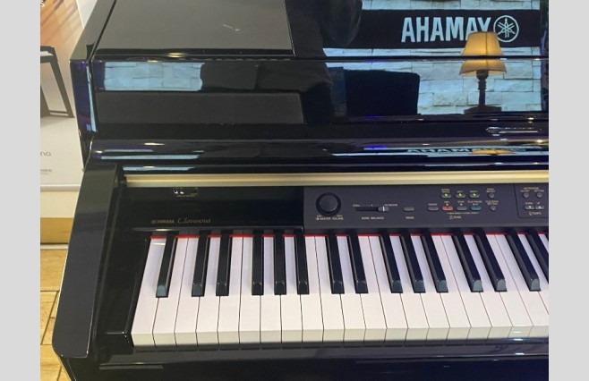 Used Yamaha CLP280 Polished Ebony Digital Piano Complete Package - Image 4
